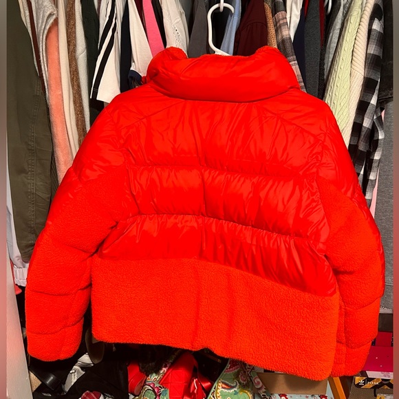 Orange red Columbia puffer jacket - Picture 2 of 2